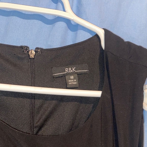 Elegant Black and Rose-Gold Striped Dress - Picture 3 of 3